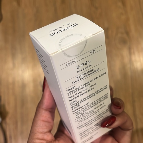 NWT Mixsoon Bean Essence - Picture 2 of 3